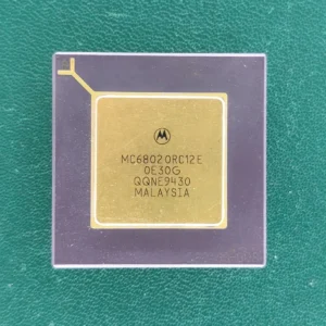Motorola MC68020RC12E Vintage CPU Rare Collectible Microprocessor