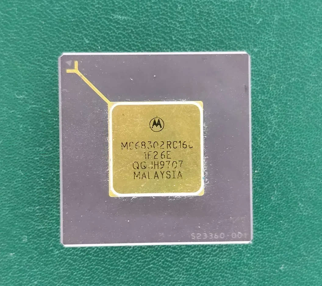 image_3 Motorola MC68020RC16C Vintage CPU 16MHz Rare Collectible Microprocessor