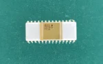 Hitachi HD509A-5 White Ceramic Gold Lid Vintage 1977 Integrated Circuit