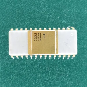 Hitachi HD509A-5 White Ceramic Gold Lid Vintage 1977 Integrated Circuit