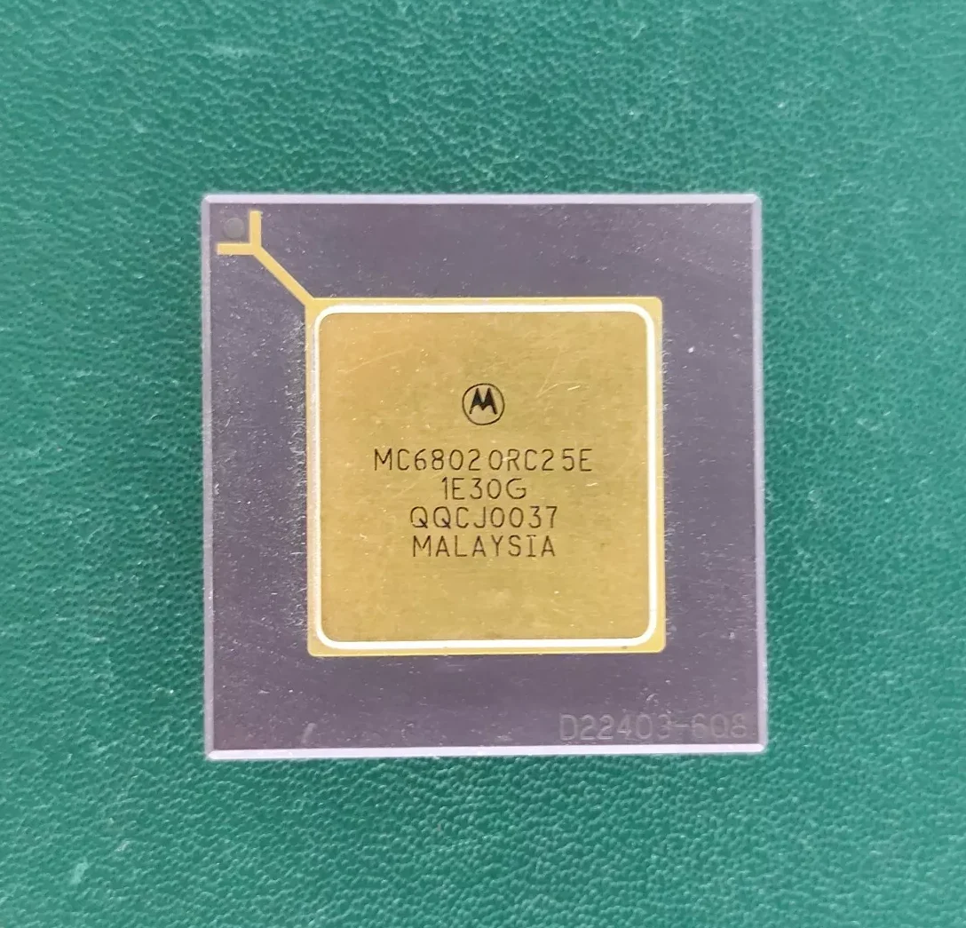 image_3 Motorola MC68020RC25E Vintage 32-Bit Microprocessor – Ceramic PGA Gold Cap CPU