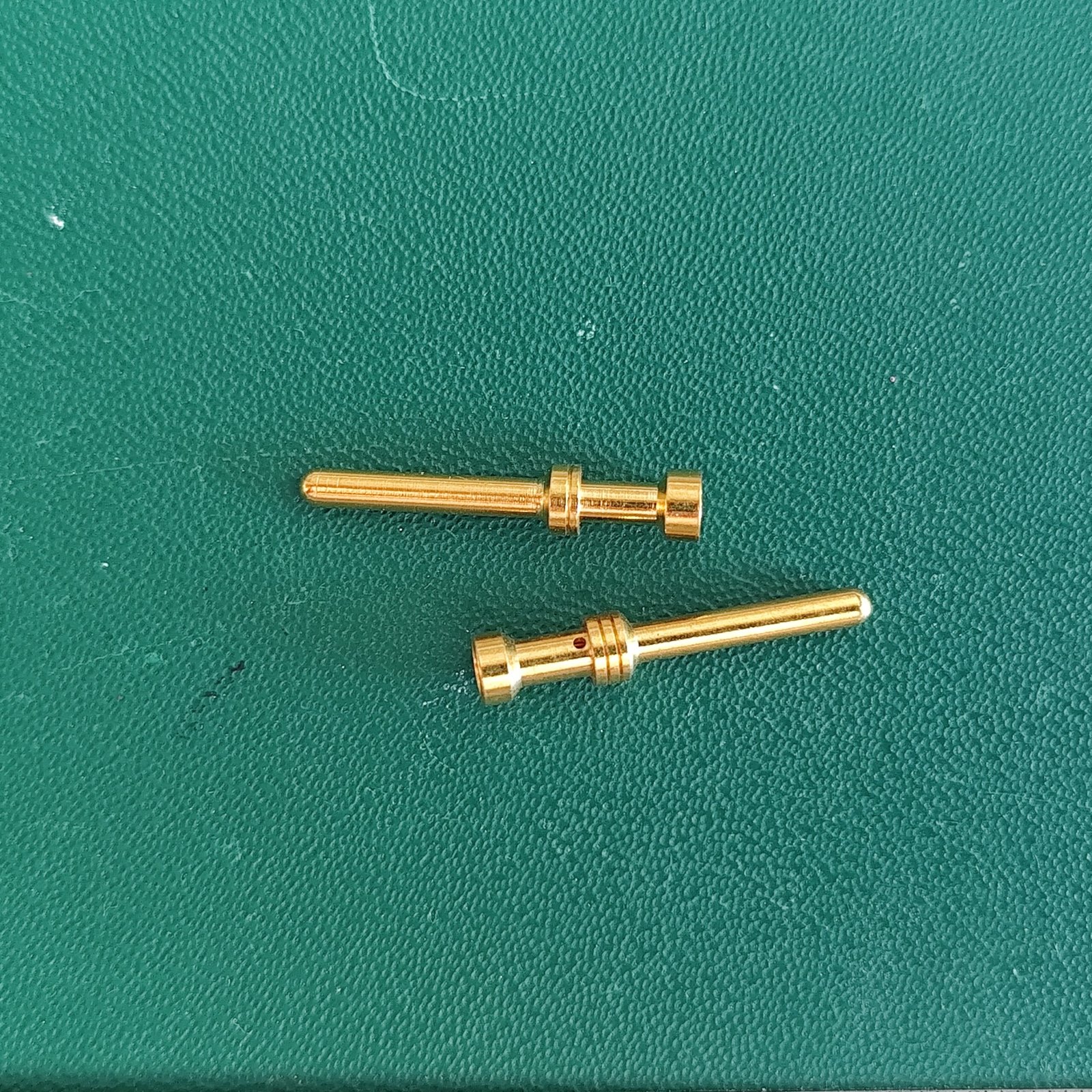 IMG_20250921_124517 Han E HMC Male Contact Gold-Plated AWG 16 HARTING new unopened connector