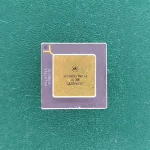 Motorola MC68000RC10 10 MHz Vintage CPU Ceramic Gold Package