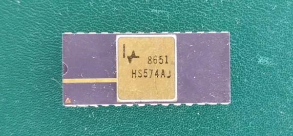 arris HS574AJ vintage sample and hold amplifier ceramic IC chip