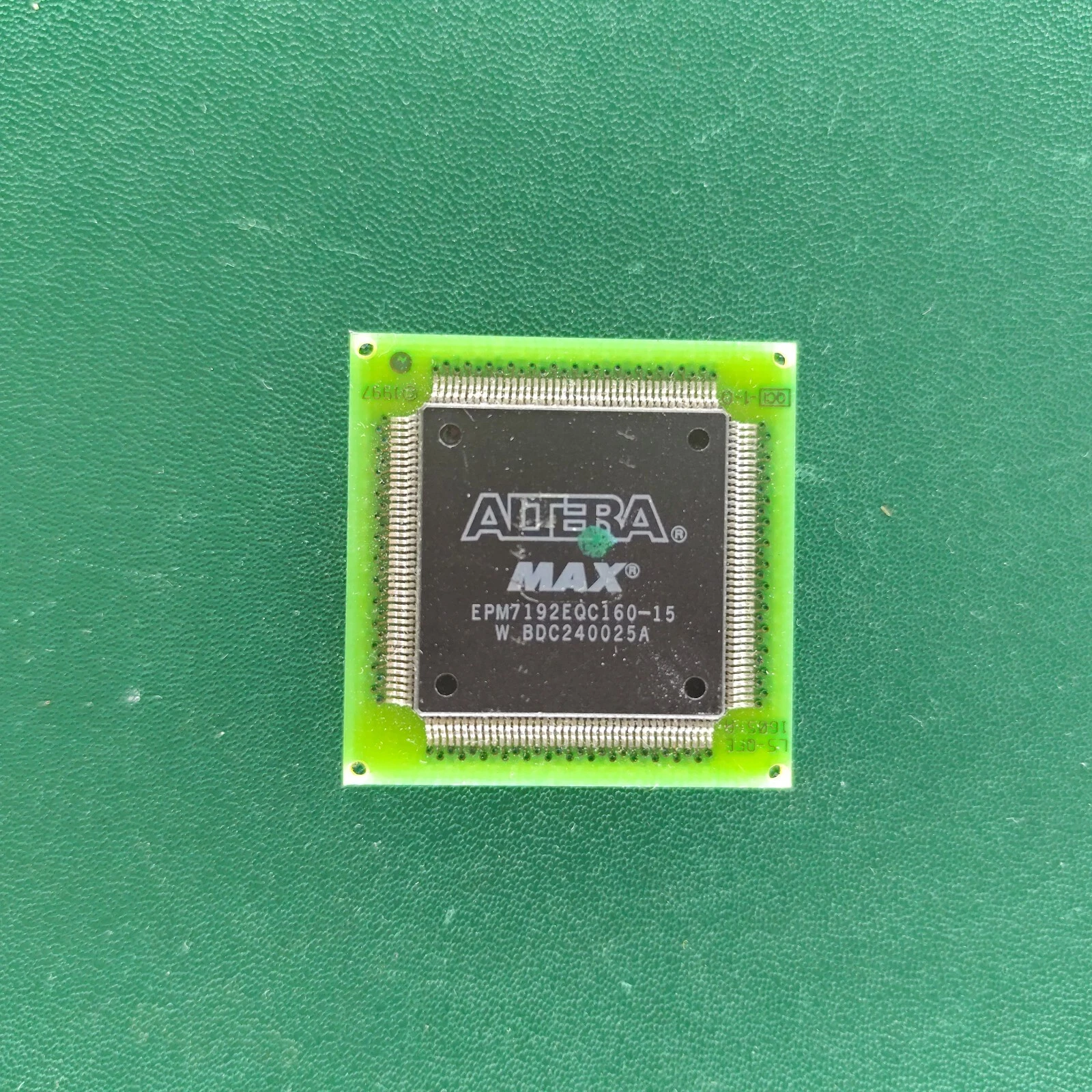 image_4 Altera MAX EPM7192EQC160-15 Programmable Logic CPLD Chip