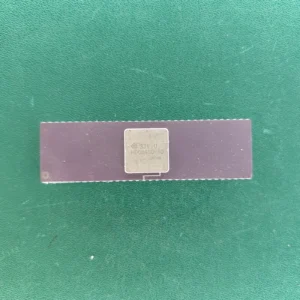 1 PCS HD68450-10 Vintage Ceramic IC – Hitachi DMA Controller – Gold Top – For Gold Scrap Recovery