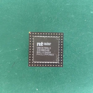Northern Telecom QMV478BL5 vintage IC on green background