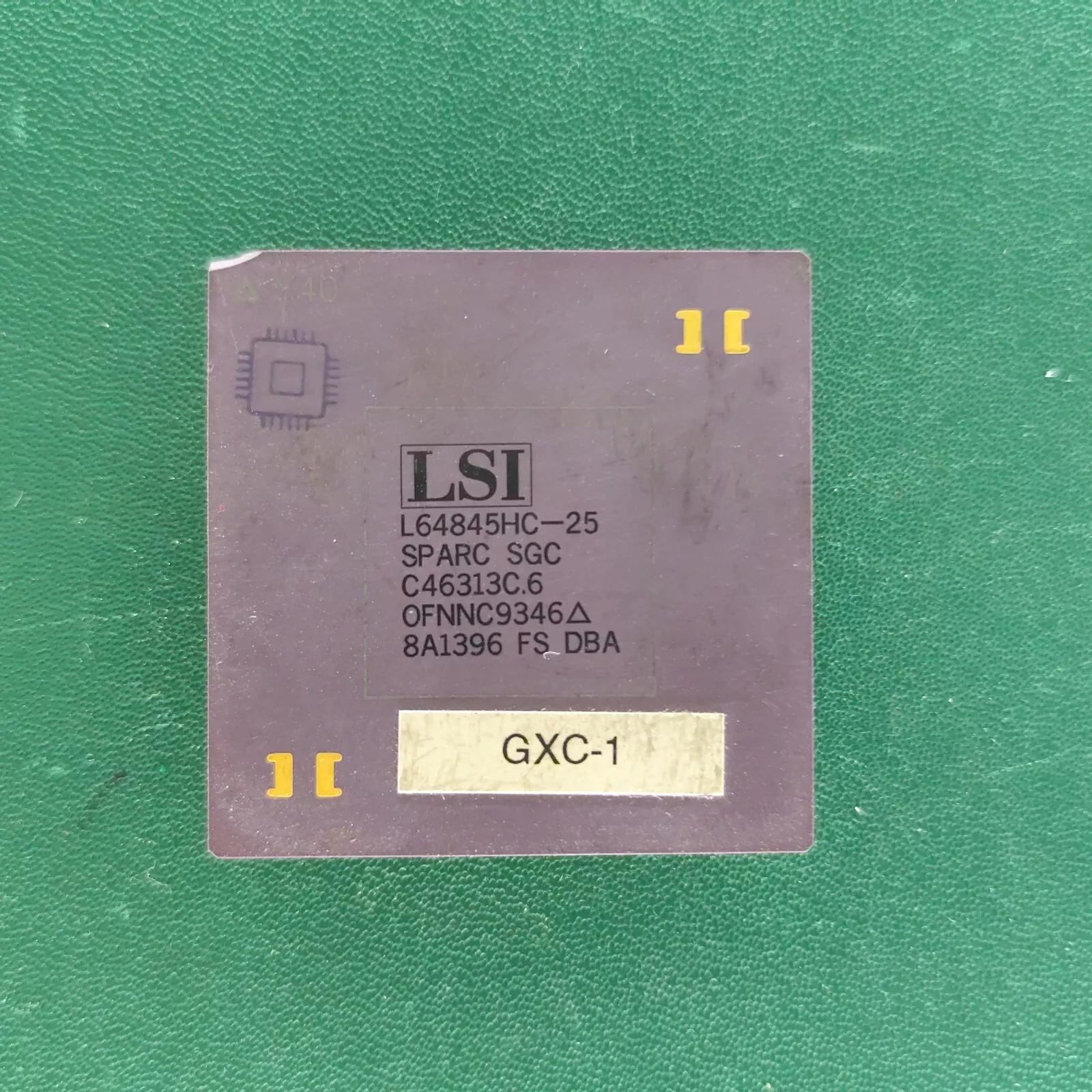 image_2 LSI L64845HC-25 SPARC ceramic CPU with gold top on green background