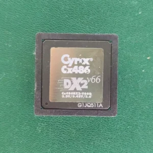 Cyrix Cx486 DX2-66 ceramic processor on green background